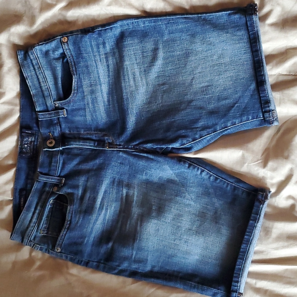Lucky Brand Bermuda shorts 6/28